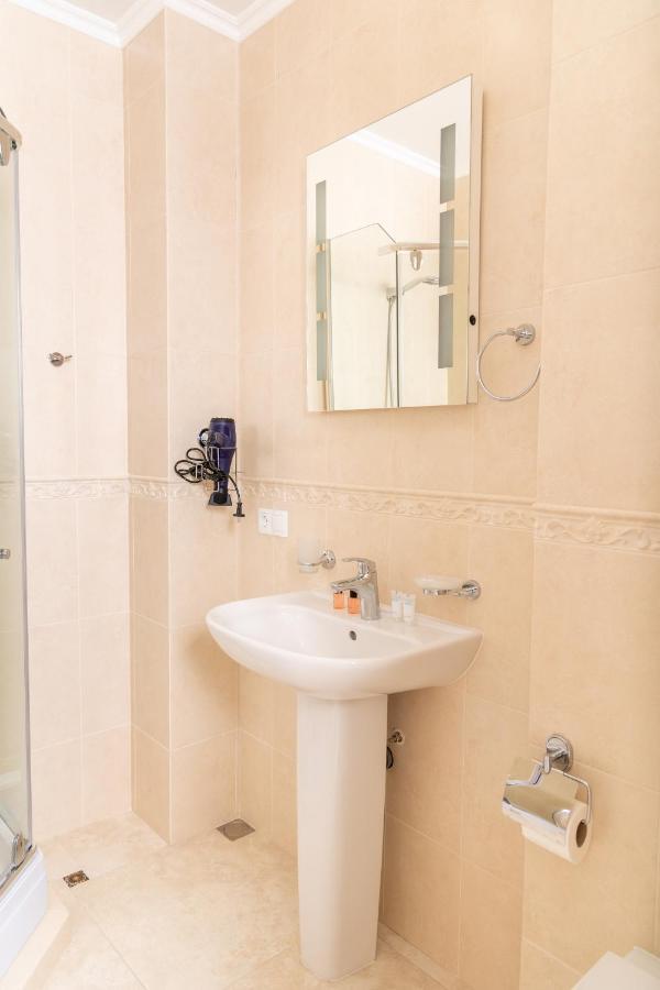 Rose Hotel Vake Tbilisi Luaran gambar